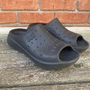 UGG Black Slide It Sandals M9